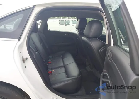 2014 Chevrolet Impala Limited Police z USA, uszkodzony, nr VIN 2G1WD5E36E1184864